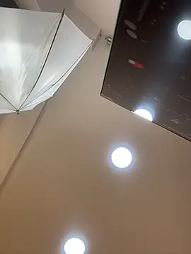 Snapshot of Hannahpradaa_ chatting on 12.20.25 Hannahpradaa online show from 12.20.25