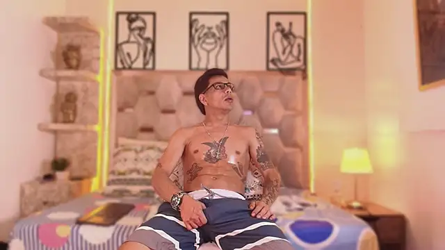 Andrew Haalls online show from 01.12.26