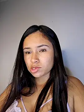 DollyRouse online show from 12.18.25