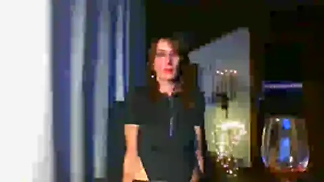 Snapshot of MissDyannis chatting on 10.28.25 MissDyannis online show from 10.28.25