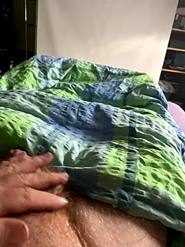 Snapshot of Ilovemilf1 chatting on 11.15.25 Ilovemilf1 online show from 11.15.25