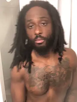 Snapshot of TheRealKnottiHead chatting on 11.12.25 TheRealKnottiHead online show from 11.12.25