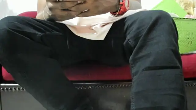 Snapshot of hathor__01 chatting on 11.06.25 hathor 01 online show from 11.06.25