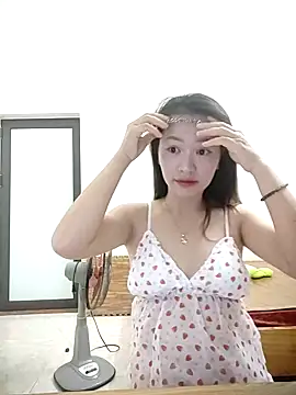 Snapshot of Elsweet123 chatting on 10.30.25 Elsweet123 online show from 10.30.25