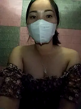 Snapshot of Lovebaby-love chatting on 10.28.25 Lovebaby-love online show from 10.28.25