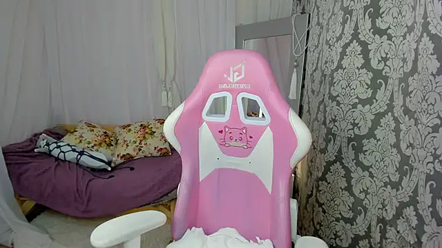 May Yam online show from 04.23.26