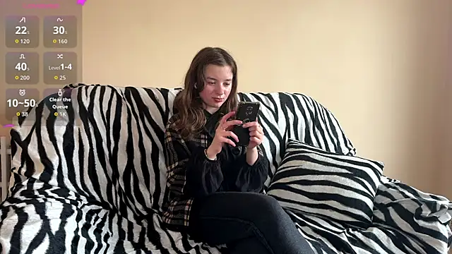 Snapshot of BunkedTempter chatting on 11.20.25 BunkedTempter online show from 11.20.25