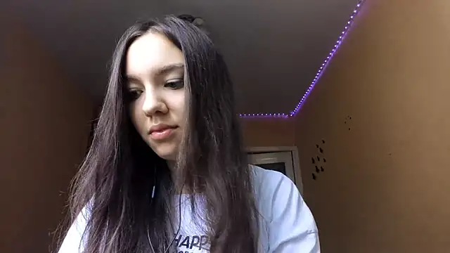 Kimixoo online show from 10.29.25