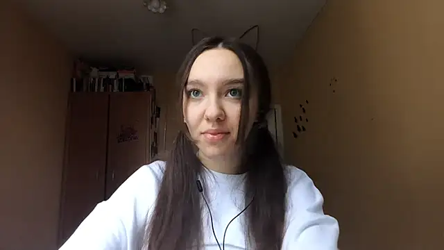 Kimixoo online show from 11.08.25