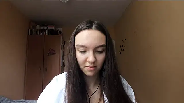 Kimixoo online show from 11.10.25