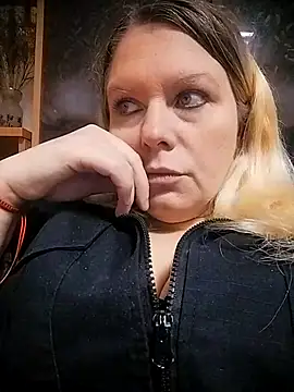 Lana-murr online show from 12.03.25