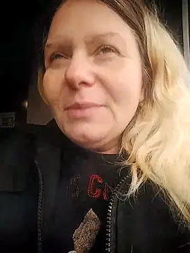 Lana-murr online show from 12.15.25