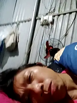 bella-la online show from 10.30.25