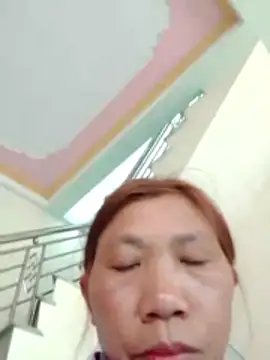 Snapshot of bella-la chatting on 01.17.26 bella-la online show from 01.17.26