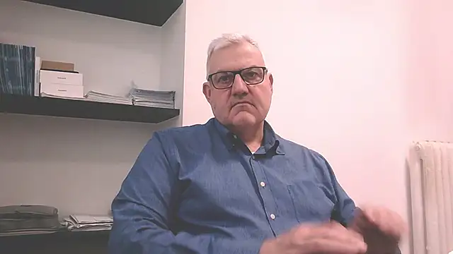 Snapshot of Diegoriv71 chatting on 03.10.26 Diegoriv71 online show from 03.10.26