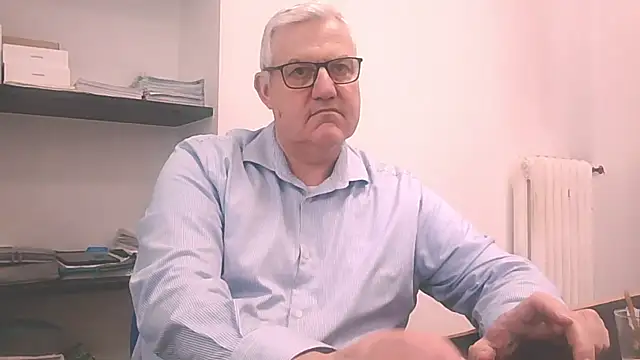 Snapshot of Diegoriv71 chatting on 04.16.26 Diegoriv71 online show from 04.16.26