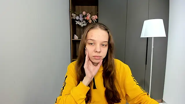 CorazonKlann online show from 10.28.25