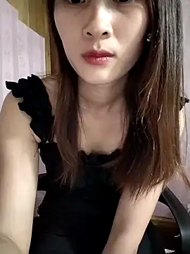 Snapshot of Em_xinh01 chatting on 05.02.26 Em xinh01 online show from 05.02.26