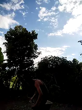 Yordiparra online show from 04.20.26