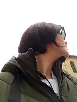 Piediniecollant online show from 04.14.26