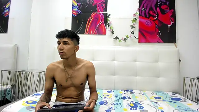 ahsly78alejandro online show from 11.18.25