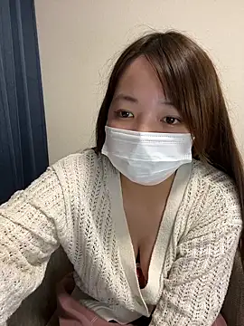 miu 0629 online show from 10.28.25