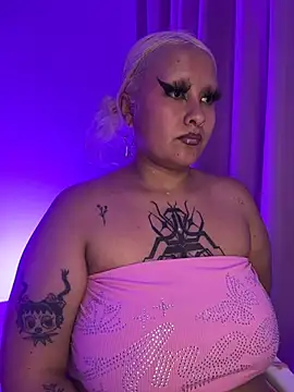 pinkbaddie777 online show from 02.20.26