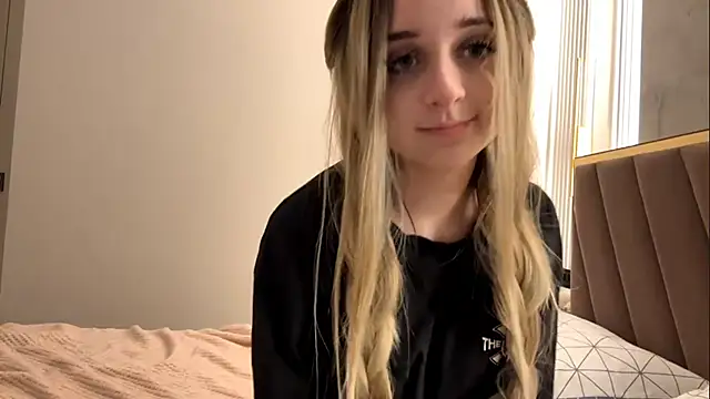 lunachkame online show from 10.31.25