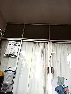 Snapshot of dzicky33 chatting on 10.29.25 dzicky33 online show from 10.29.25