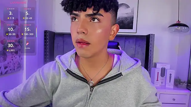 Snapshot of Niick_Twiink chatting on 11.24.25 Niick Twiink online show from 11.24.25