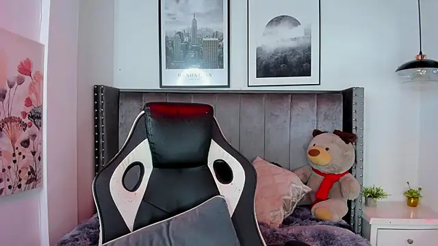 Snapshot of Niick_Twiink chatting on 12.02.25 Niick Twiink online show from 12.02.25