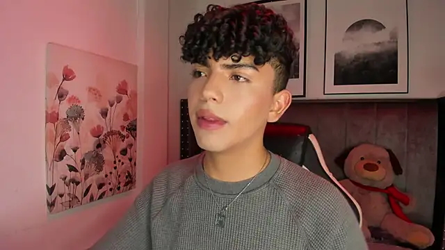 Snapshot of Niick_Twiink chatting on 12.15.25 Niick Twiink online show from 12.15.25