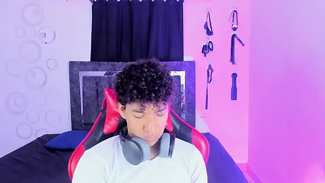 Snapshot of Maximiliano_Khalil chatting on 11.09.25 Maximiliano Khalil online show from 11.09.25