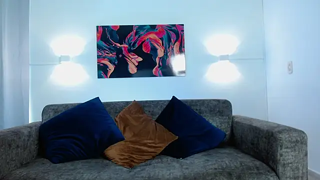 Snapshot of KamiSuarez chatting on 11.13.25 KamiSuarez online show from 11.13.25