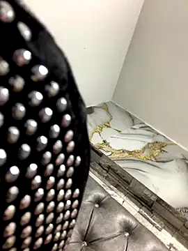 Kim Luna1 online show from 12.14.25