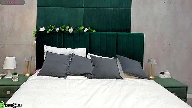 Snapshot of Melanie_Ryer chatting on 11.21.25 Melanie Ryer online show from 11.21.25