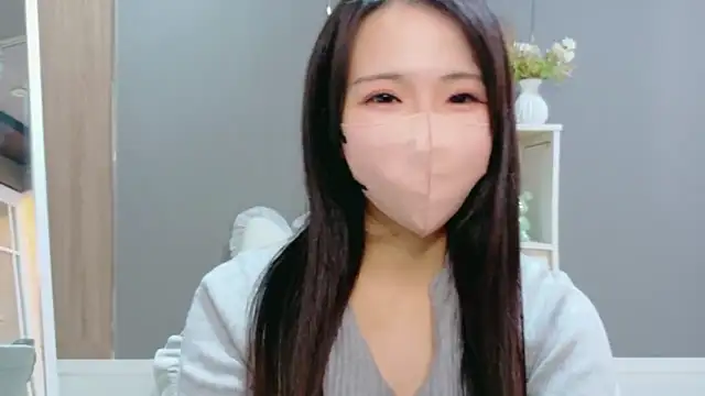 Snapshot of Mimi-Dreammood chatting on 11.21.25 Mimi-Dreammood online show from 11.21.25