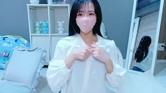 Snapshot of Mimi-Dreammood chatting on 11.22.25 Mimi-Dreammood online show from 11.22.25