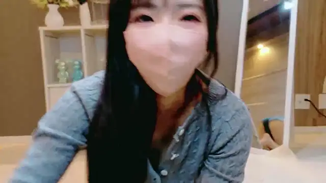 Snapshot of Mimi-Dreammood chatting on 11.23.25 Mimi-Dreammood online show from 11.23.25