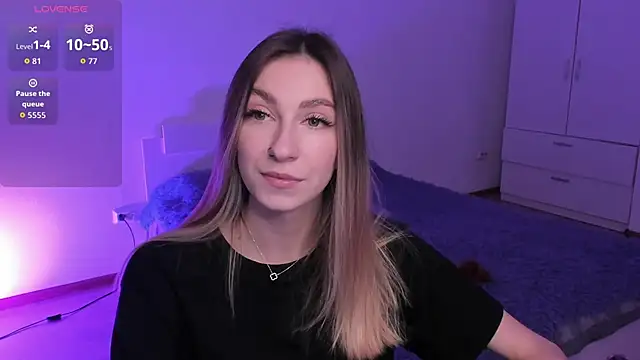 Snapshot of Alexis_Winx chatting on 11.27.25 Alexis Winx online show from 11.27.25