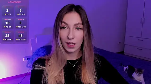 Snapshot of Alexis_Winx chatting on 11.29.25 Alexis Winx online show from 11.29.25