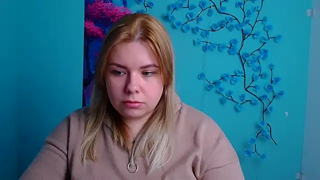 Snapshot of SusannaNight chatting on 12.02.25 SusannaNight online show from 12.02.25