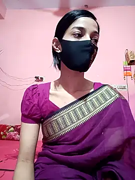 Green LaDY66 online show from 04.08.26