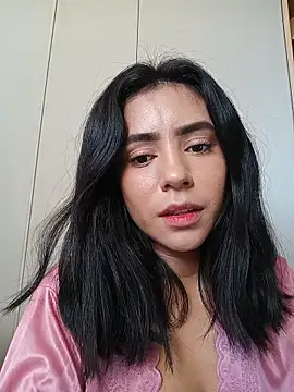 Sara-215 online show from 05.20.26