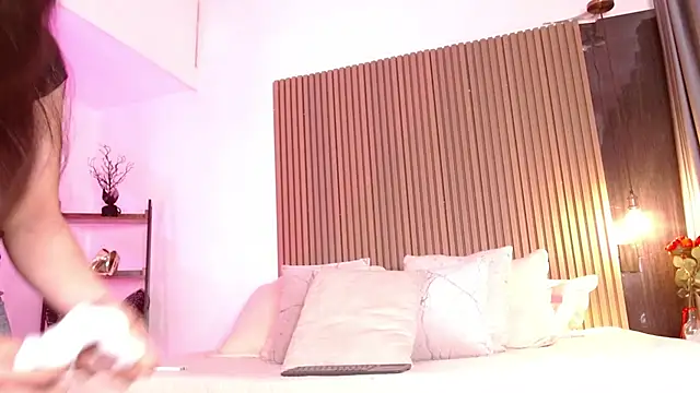 Skay bluee online show from 11.05.25