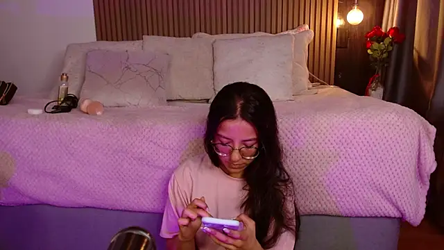 Skay bluee online show from 11.14.25