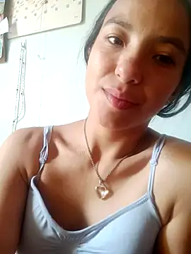 Skay bluee online show from 12.04.25