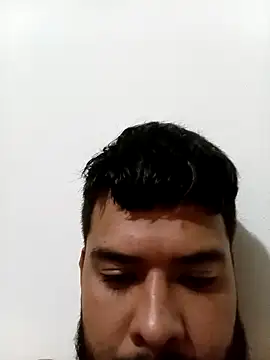 Snapshot of franck10E chatting on 12.15.25 franck10E online show from 12.15.25