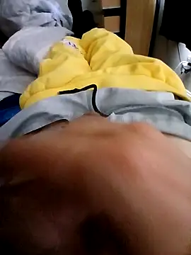 Snapshot of Xxn8x chatting on 12.17.25 Xxn8x online show from 12.17.25