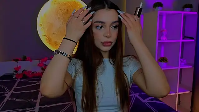 Snapshot of LauraHansil chatting on 04.10.26 LauraHansil online show from 04.10.26